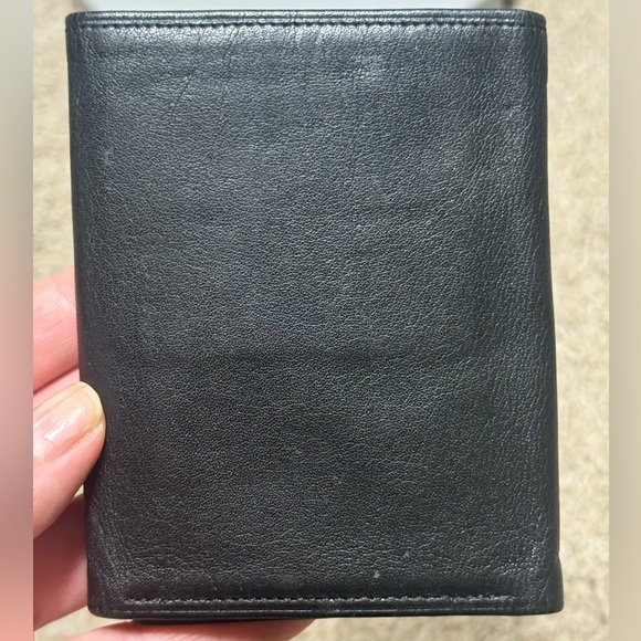 Rolfs Black Leather Cowhide Tri-Fold Wallet with ID Window - Picture 5 of 13